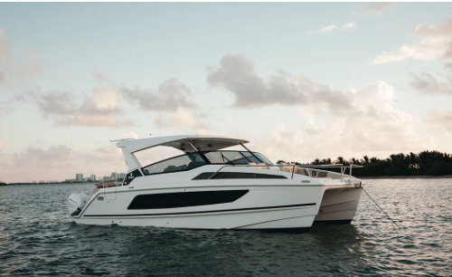 Aquila 36 Sport Power Catamaran
